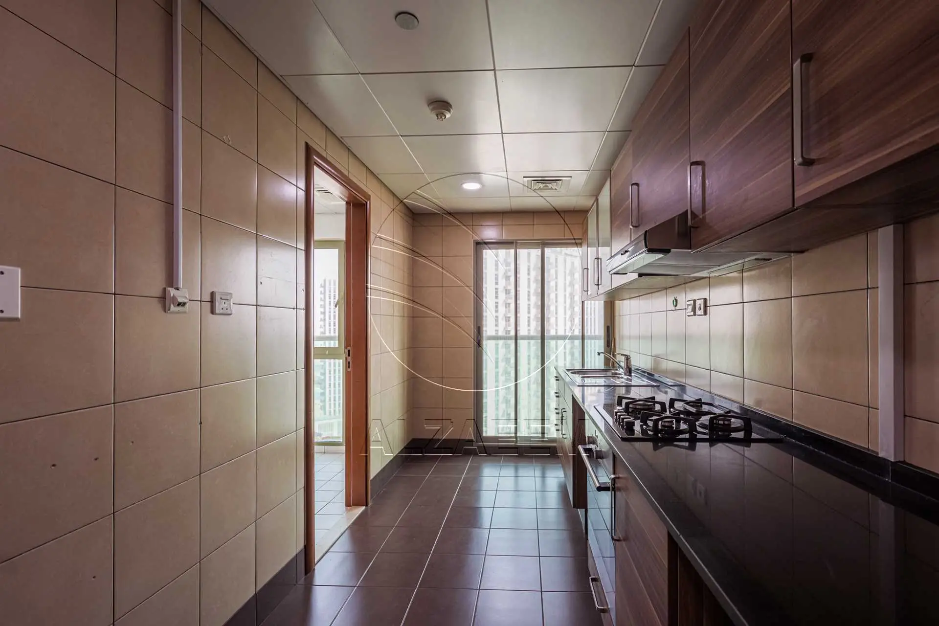 √Stunning Sea Views | Prime Location |VACANT! √