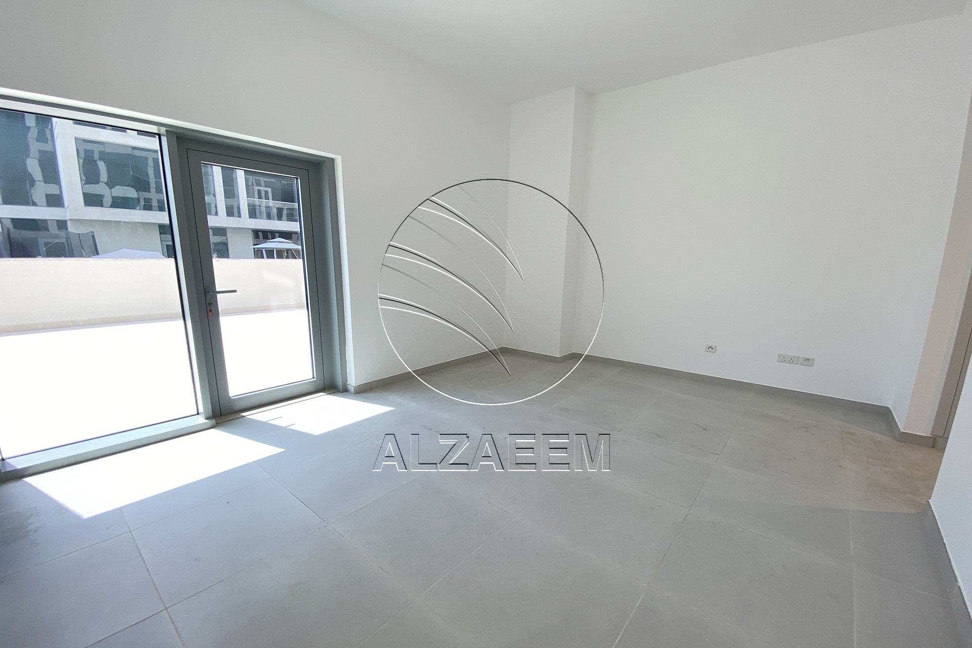 Luxury Living | 2 payment – 3+Maid | Vacant