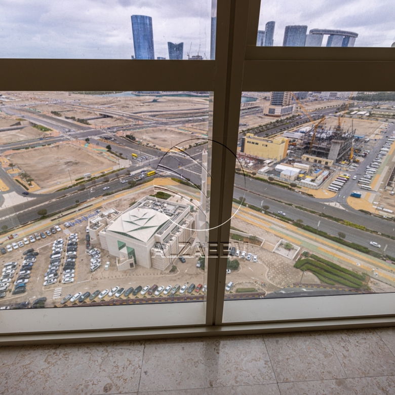 Hot Deal! VACANT| Mid Level | City Views
