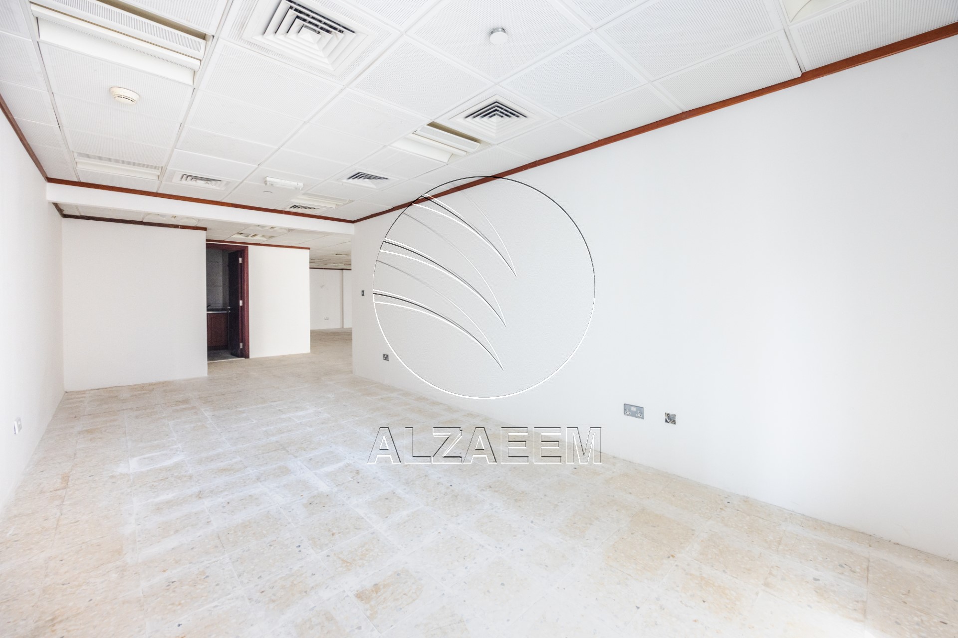 √ Spacious Office Space! 161 SQM| Prime Location √