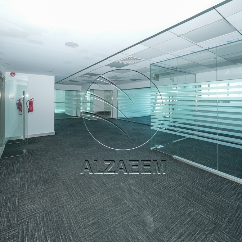 √Prime Showroom+Basement + 2 Mezzanine Levels √