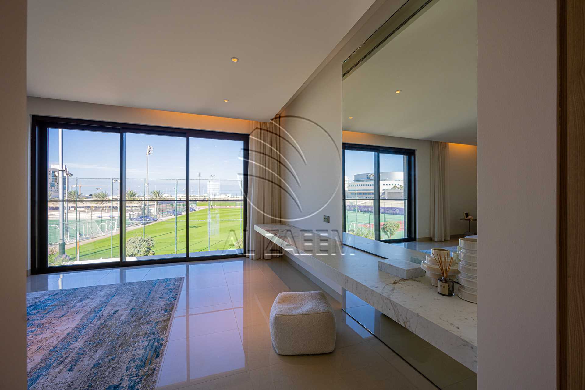 √High Ceiling | Prime Location | Luxury Living√