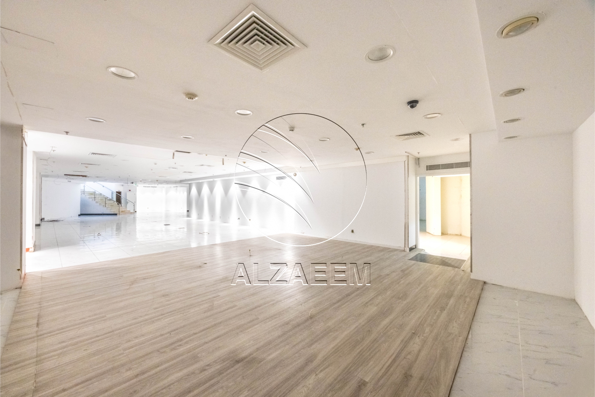 √SHOWROOM | Ideal Space for Retail Business√