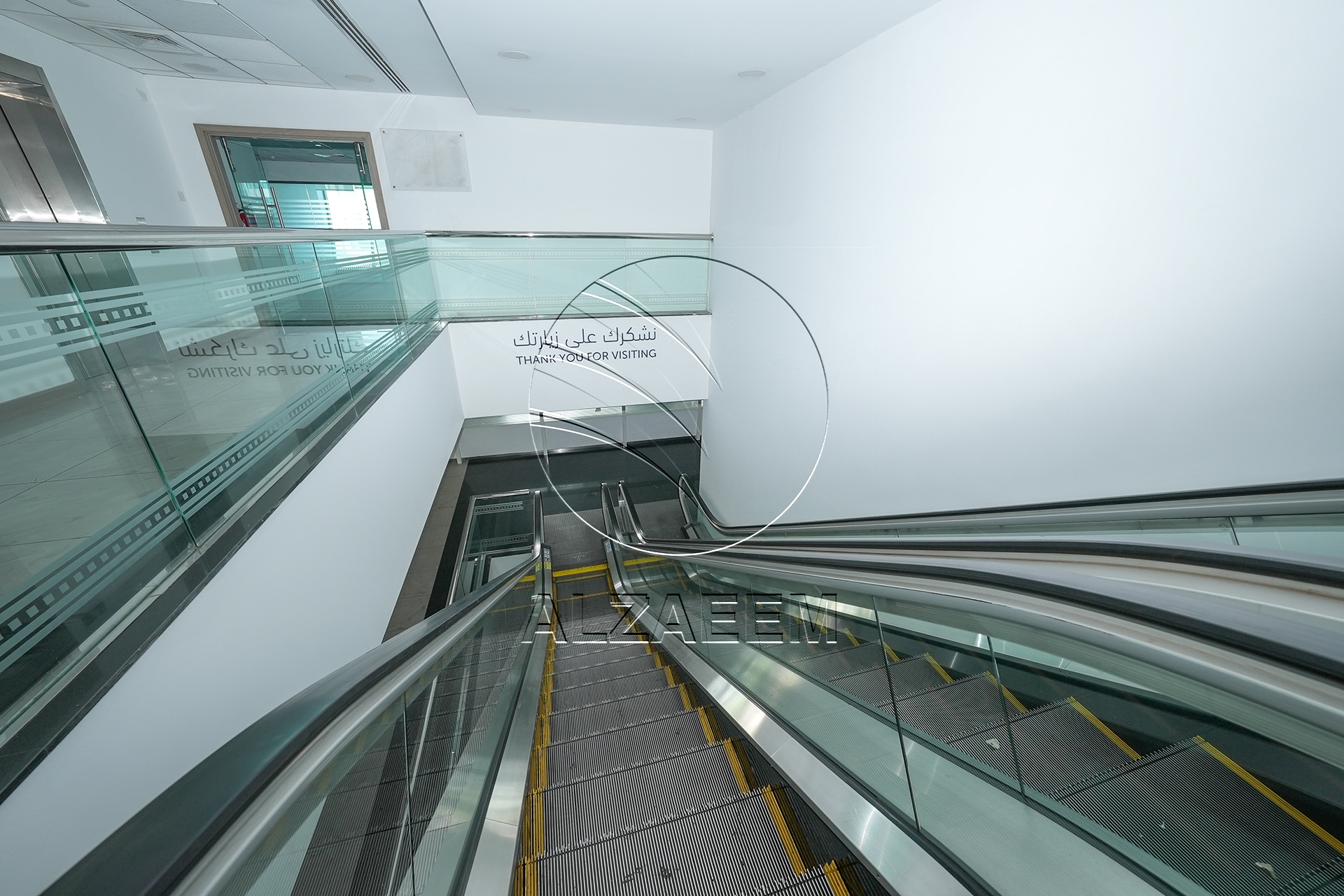√Prime Showroom+Basement + 2 Mezzanine Levels √
