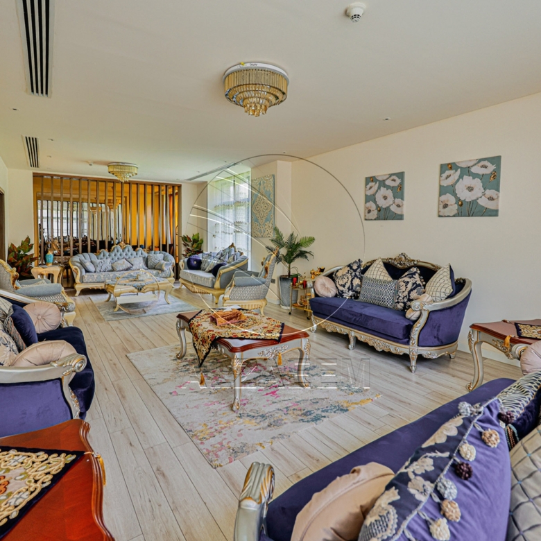 √VIP Upgraded Villa | Corner Single Row | Jacuzzi√