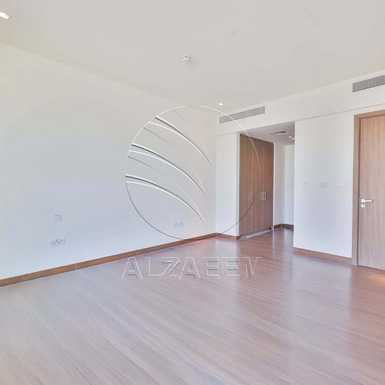 √ Single Row Villa | Golf Course View | VACANT √