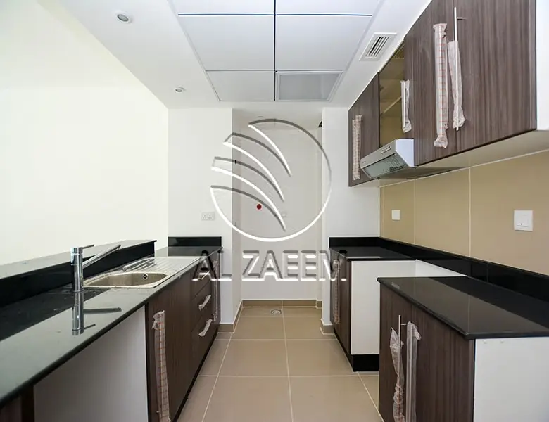Nice Layout! Spacious 1BR+Storage | Community View