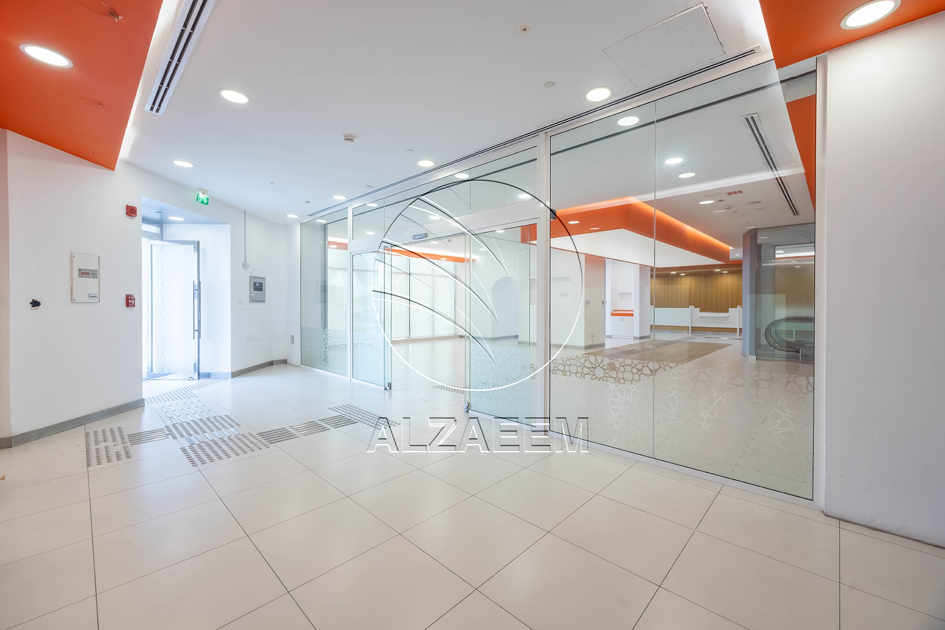 √ Fitted – Spacious Showroom| Ideal Business Location √