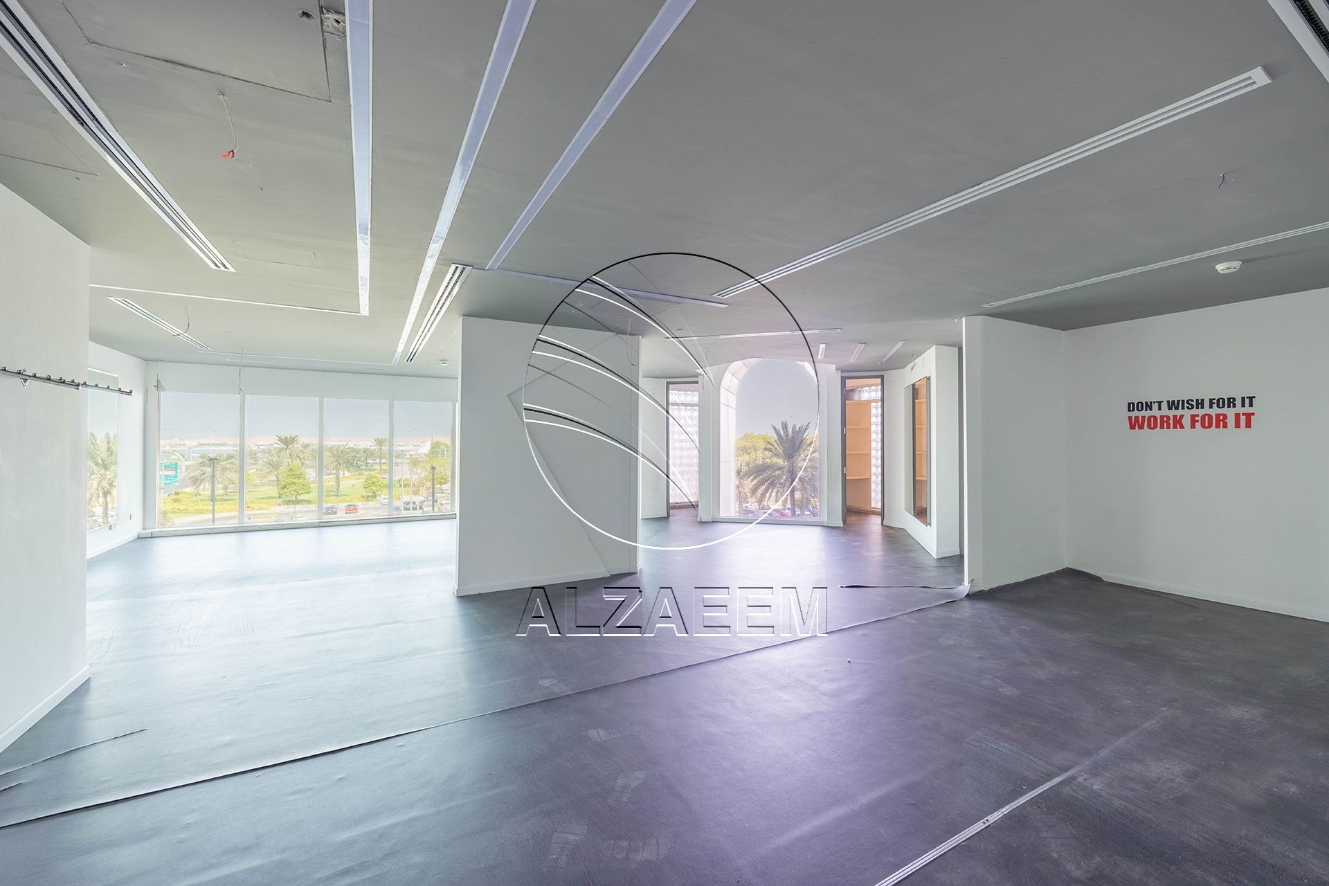 √ Fitted – Spacious Showroom| Ideal Business Location √