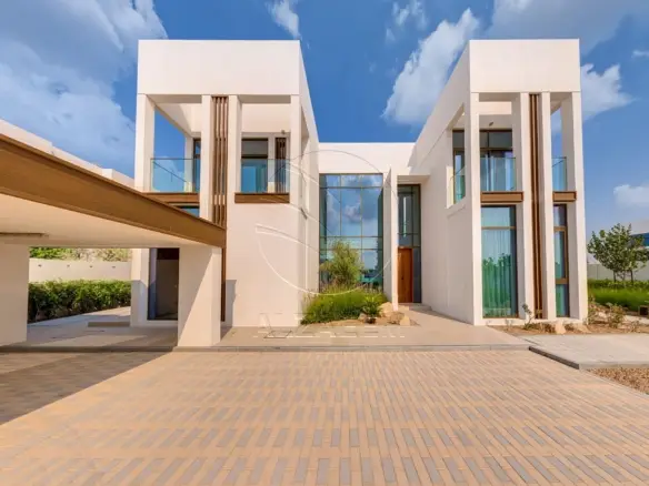 Luxury 5BR Villa- 1279sqm Plot | Landscaped Garden