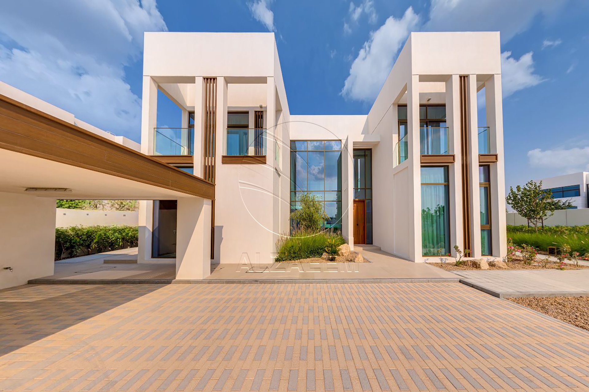 Luxury 5BR Villa- 1279sqm Plot | Landscaped Garden