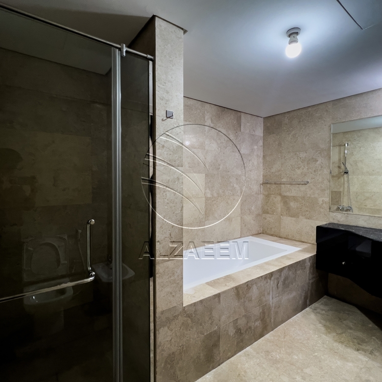 √Higher Floor | Sea View | Rented with Refund √