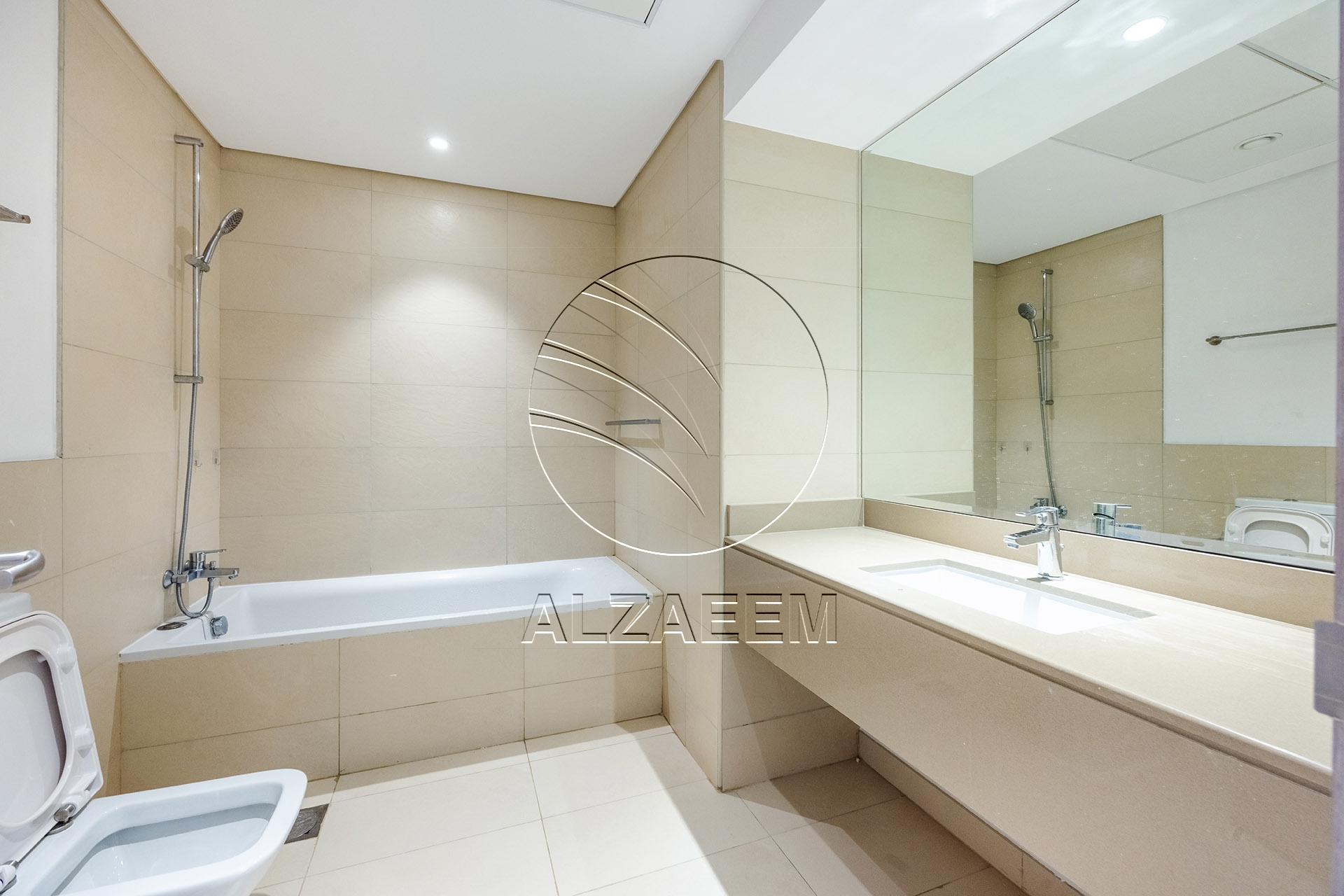 √ Full Canal View | HIGH LEVEL | VACANT √