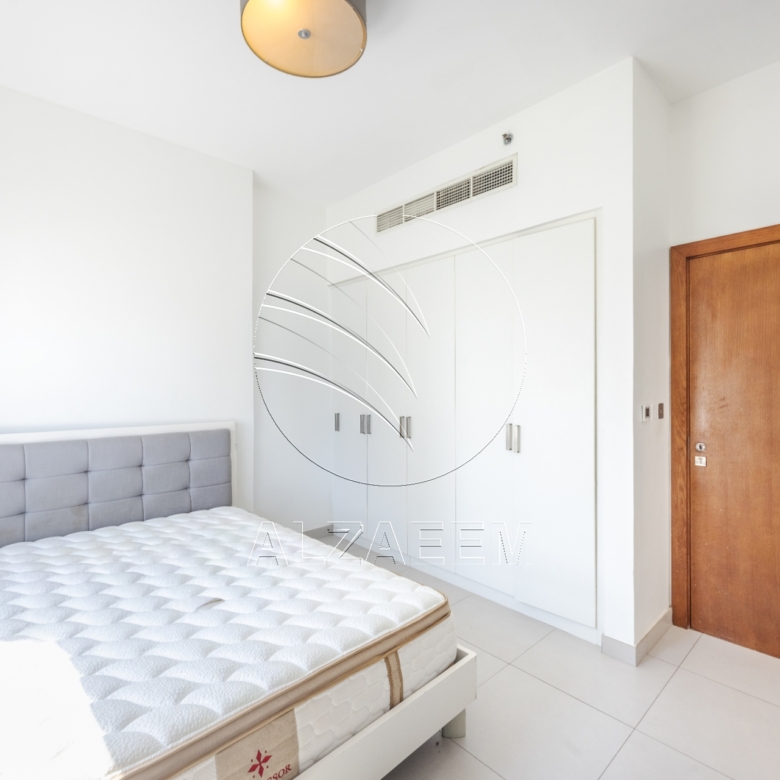 √ VACANT! Stunning Sea View | Higher Level √