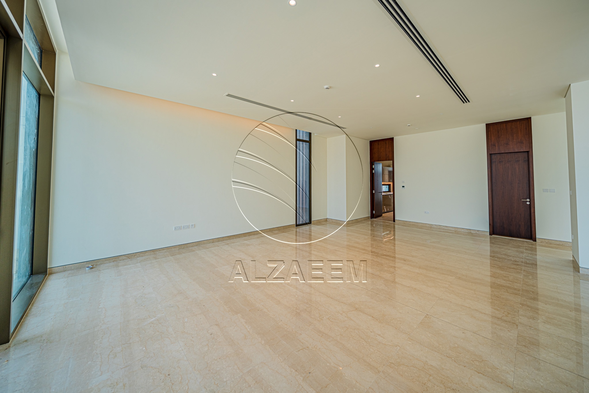 √Corner | Single Row | Big Plot Size | 5BR SELECT√