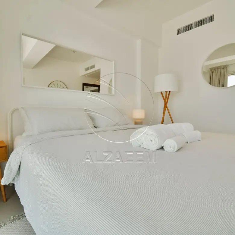 √ Elegantly Furnished! Sea View | High Floor √