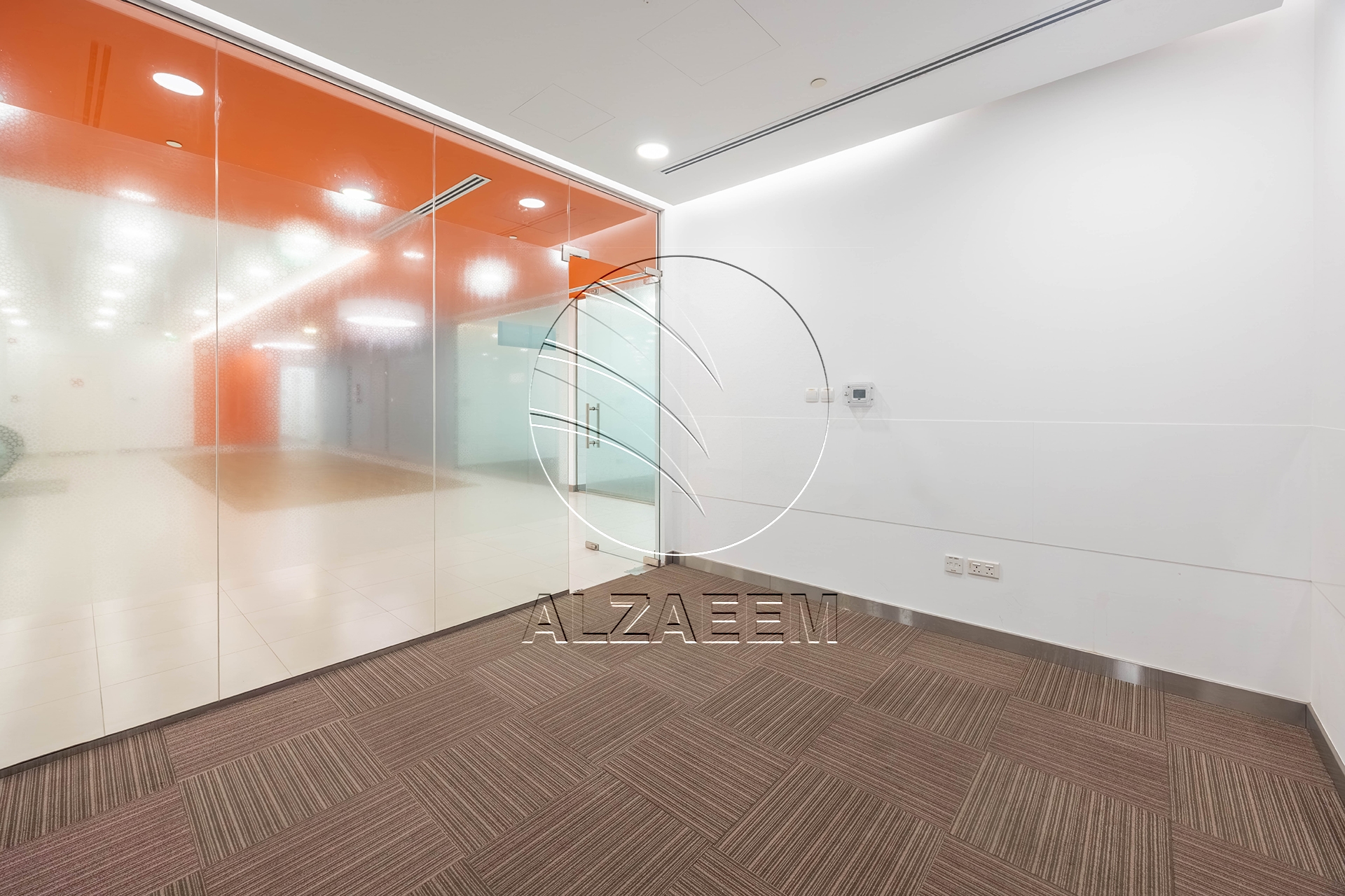 √ Fitted – Spacious Showroom| Ideal Business Location √