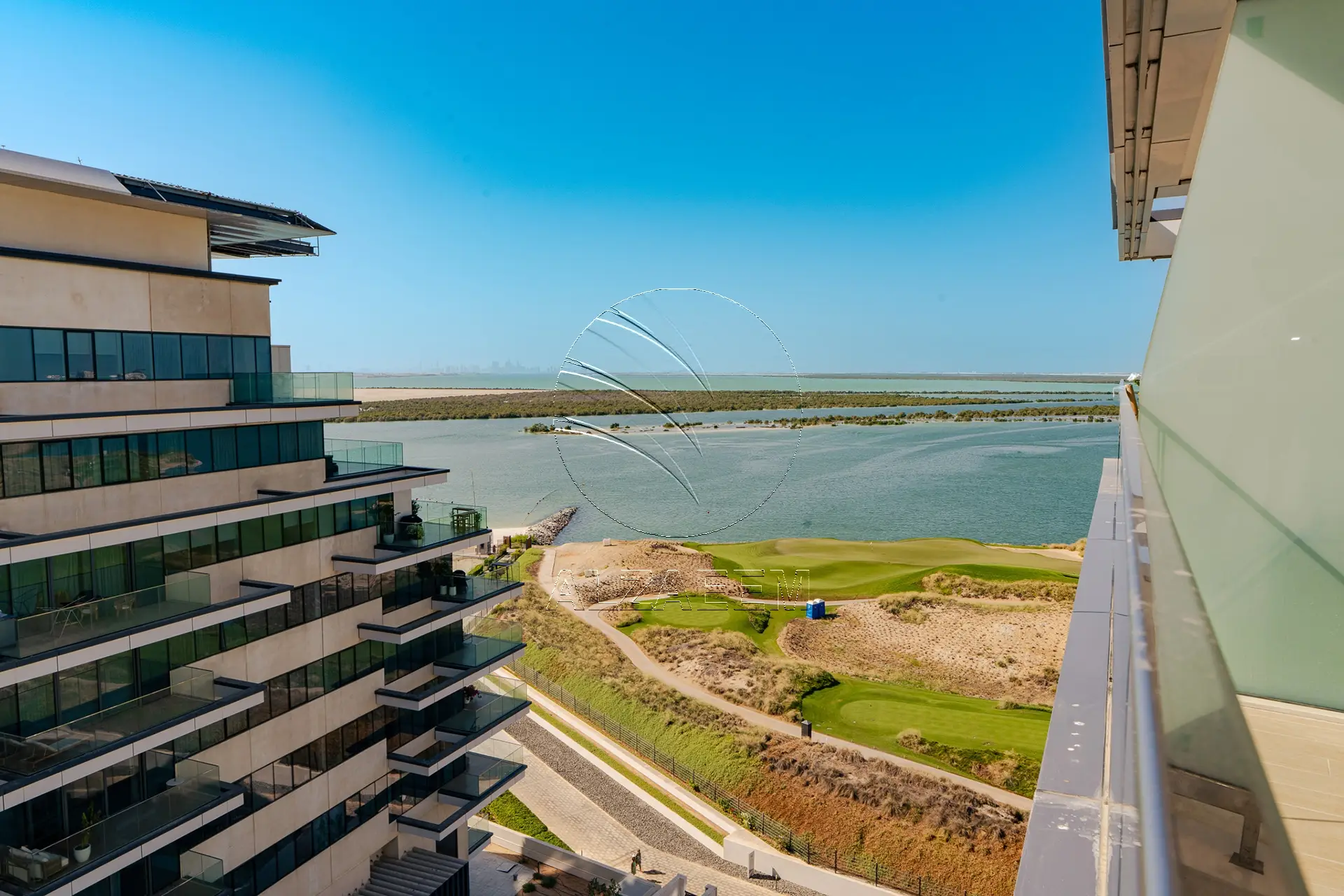 VACANT!High Floor Furnished 2BR+M | Golf+Sea Views