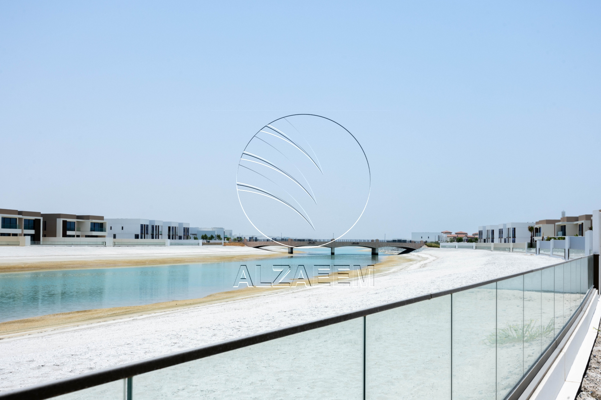 √ VACANT Waterfront Villa with Private Beach √