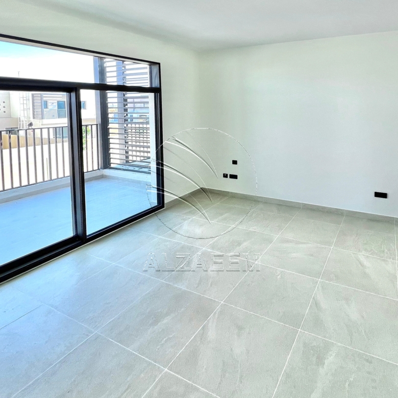 √UPCOMING! End Unit | Big Plot | Prime Location√