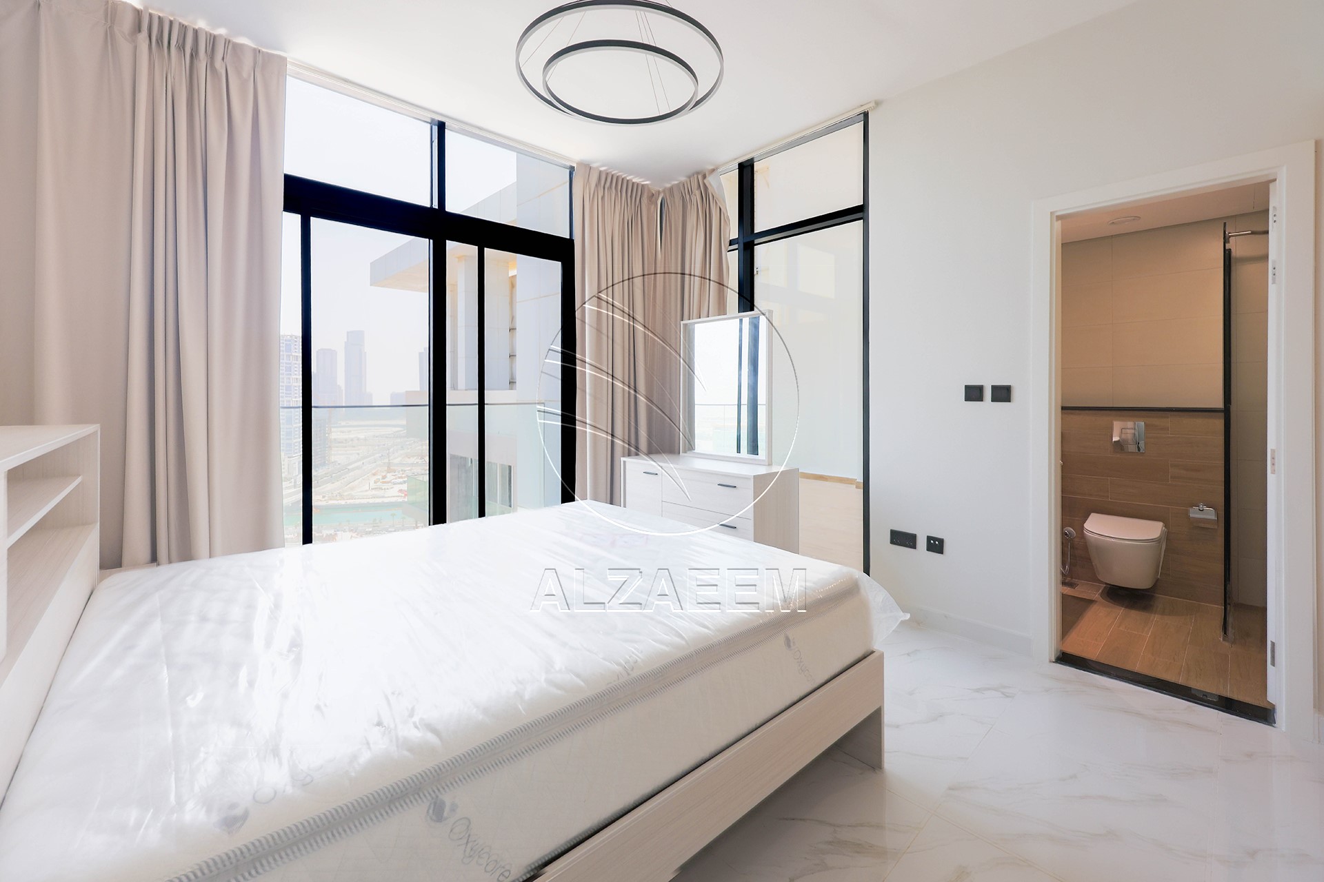 √5BR Penthouse | End Use | Stunning Canal Views√