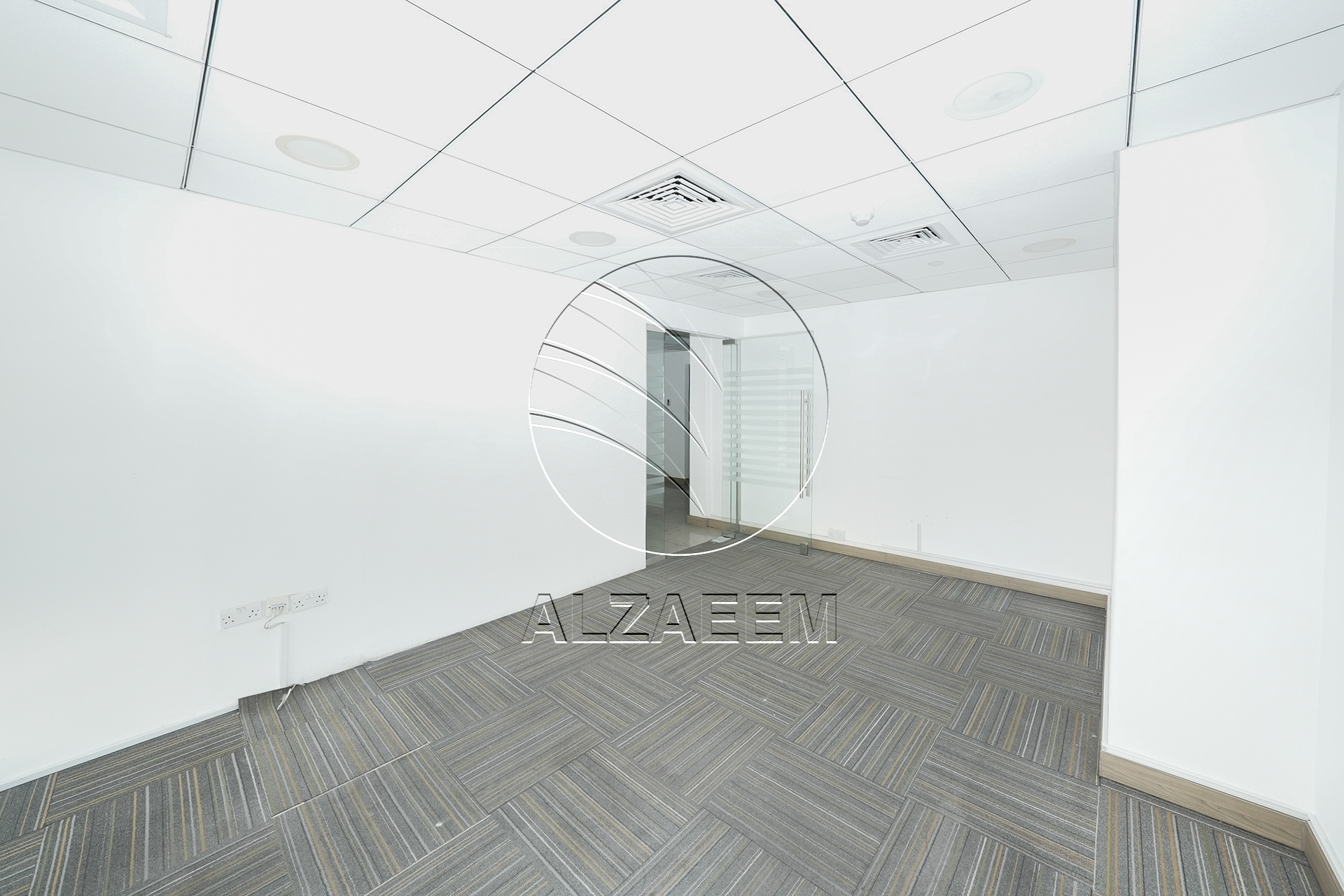 √Prime Showroom+Basement + 2 Mezzanine Levels √