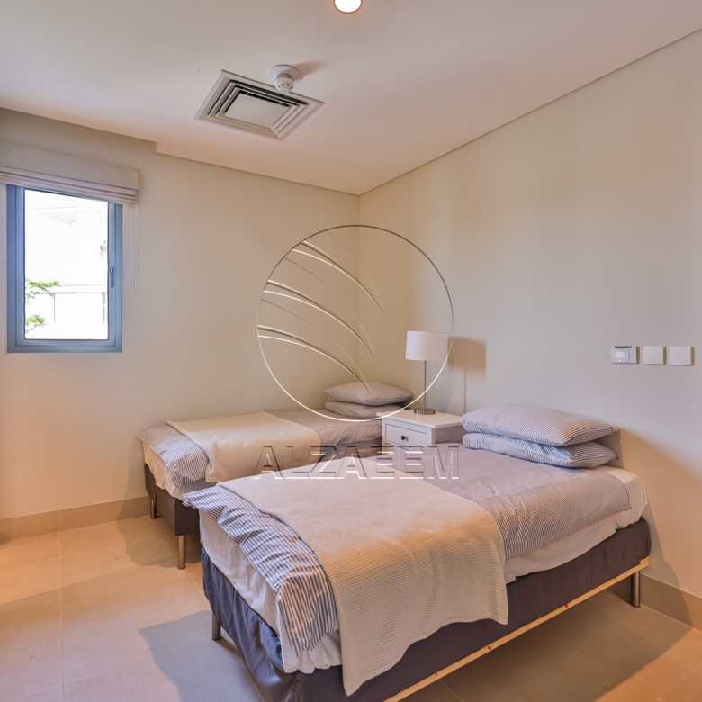 √ Luxurious Sky Waterfront Villa with Sunset View√