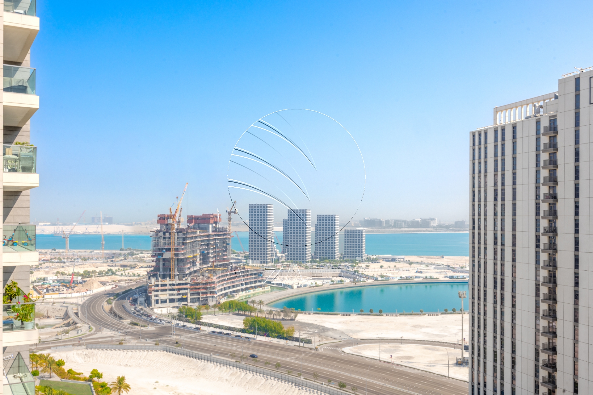 √ VACANT! Stunning Sea View | Higher Level √