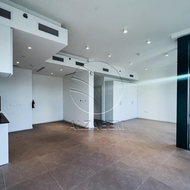 HOT! Stunning Seaview + Studio with Balcony