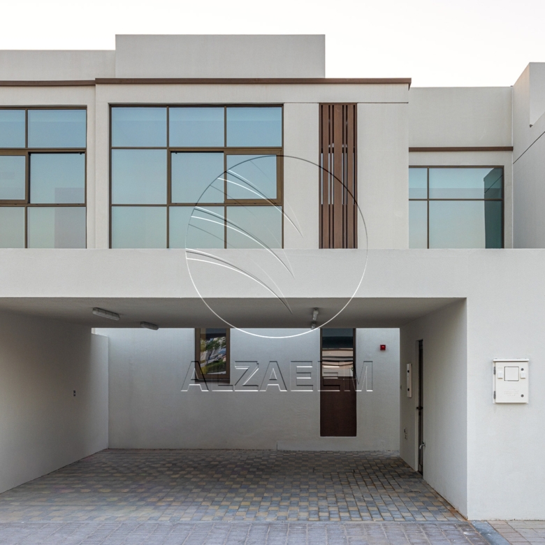 √Standard SR TH -Modified | Extended Living Room√