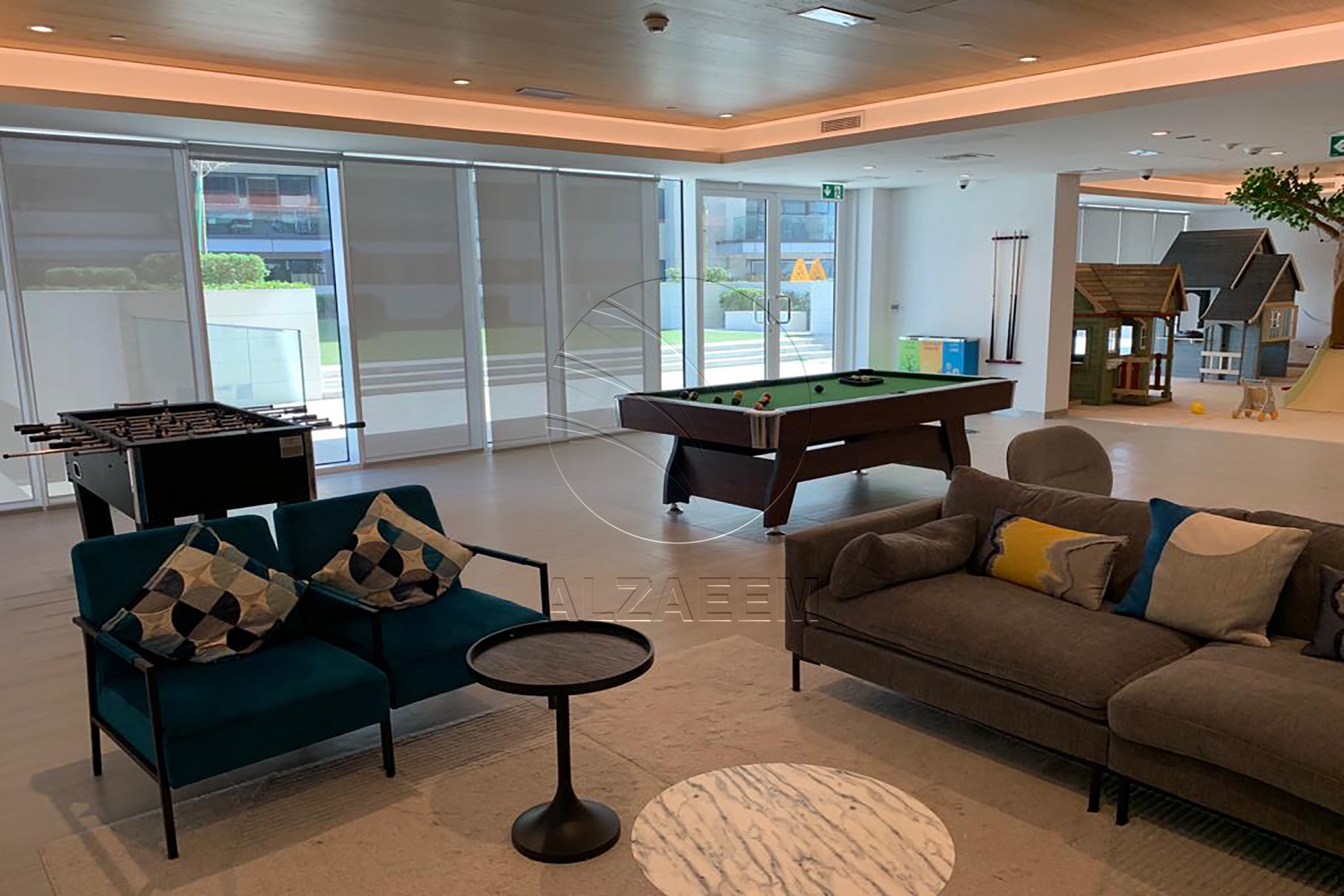 VACANT | Furnished | Bright and Warm Interiors