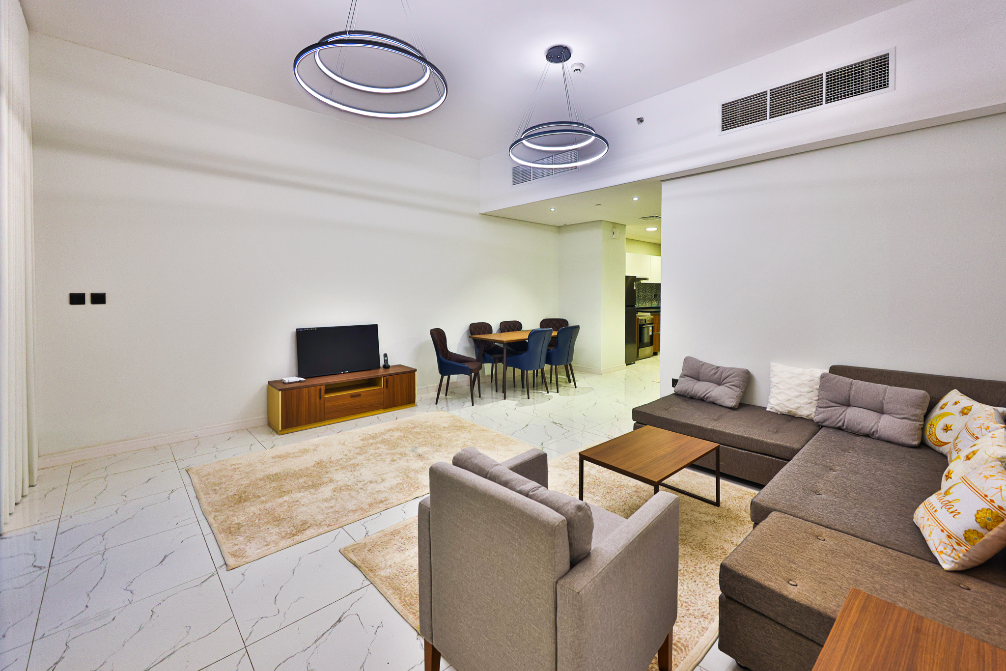 Furnished | 3BR TH | Big Layout | Vacant