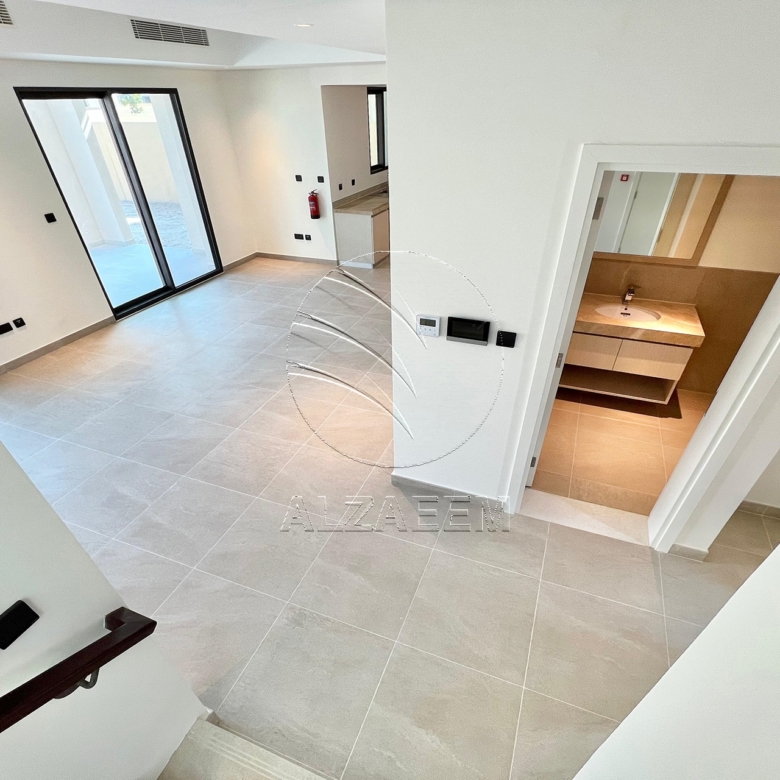 √UPCOMING! End Unit | Big Plot | Prime Location√