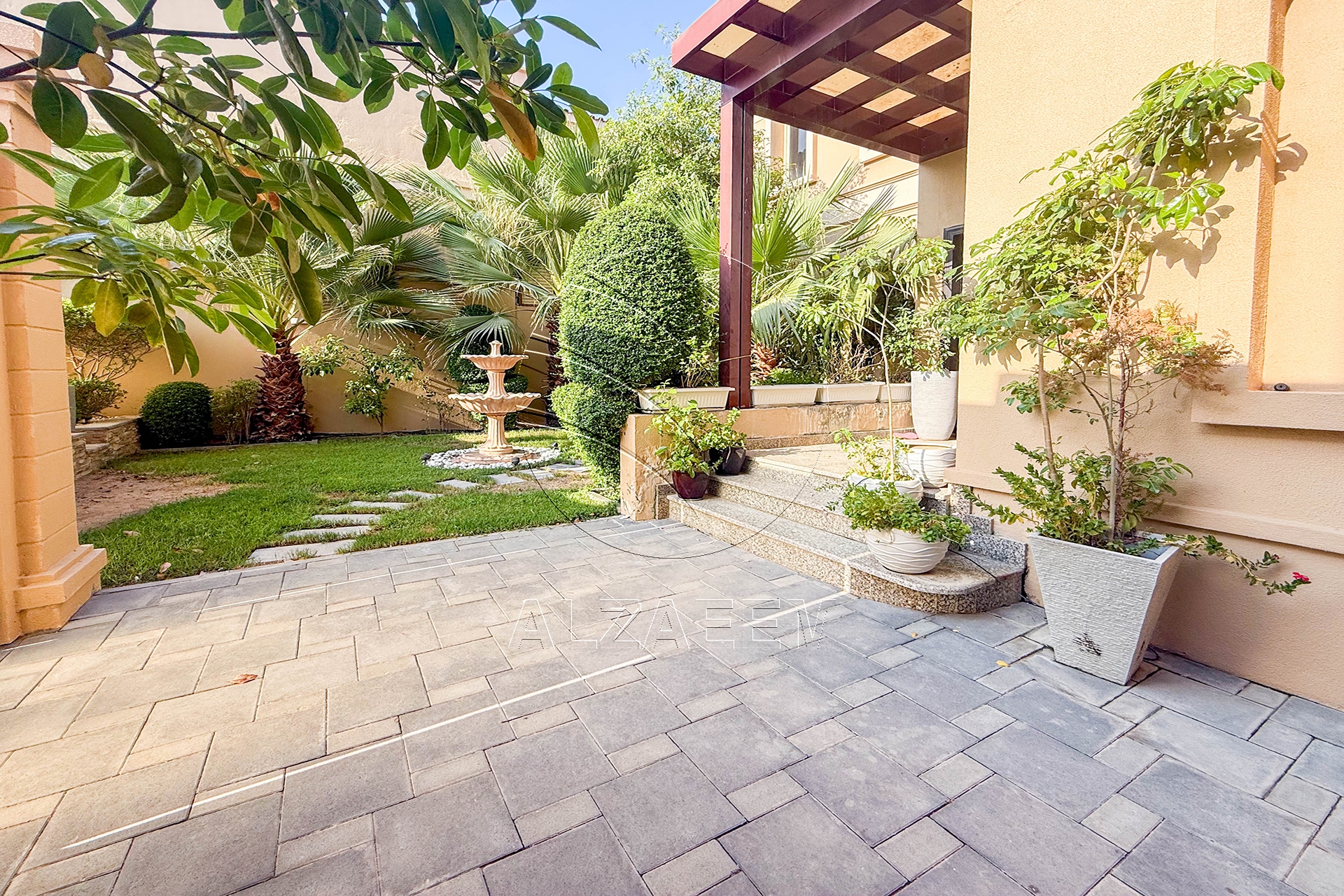 Single Row | Upgraded 5BR Villa | Pool and Garden