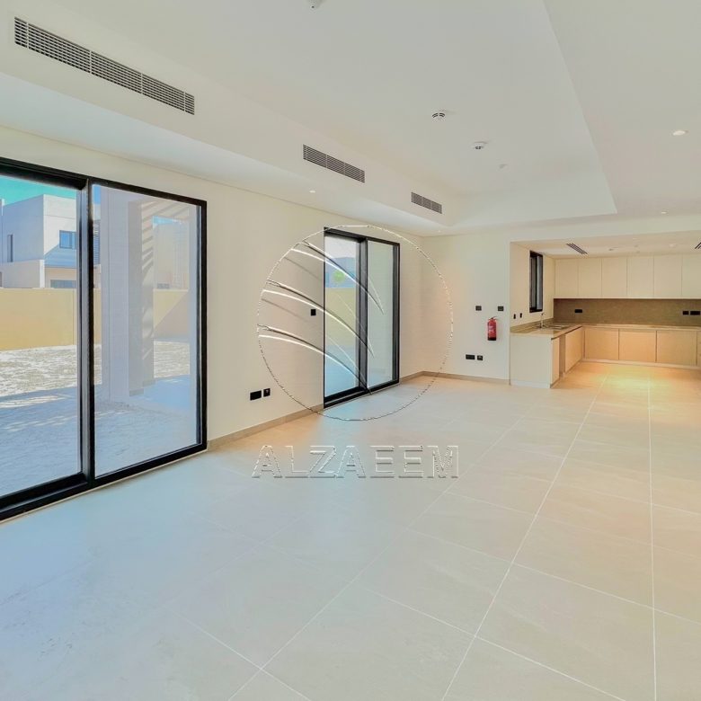 √UPCOMING! End Unit | Big Plot | Prime Location√