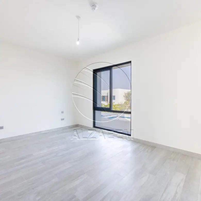 Good Deal! | Single Row Villa | Vacant