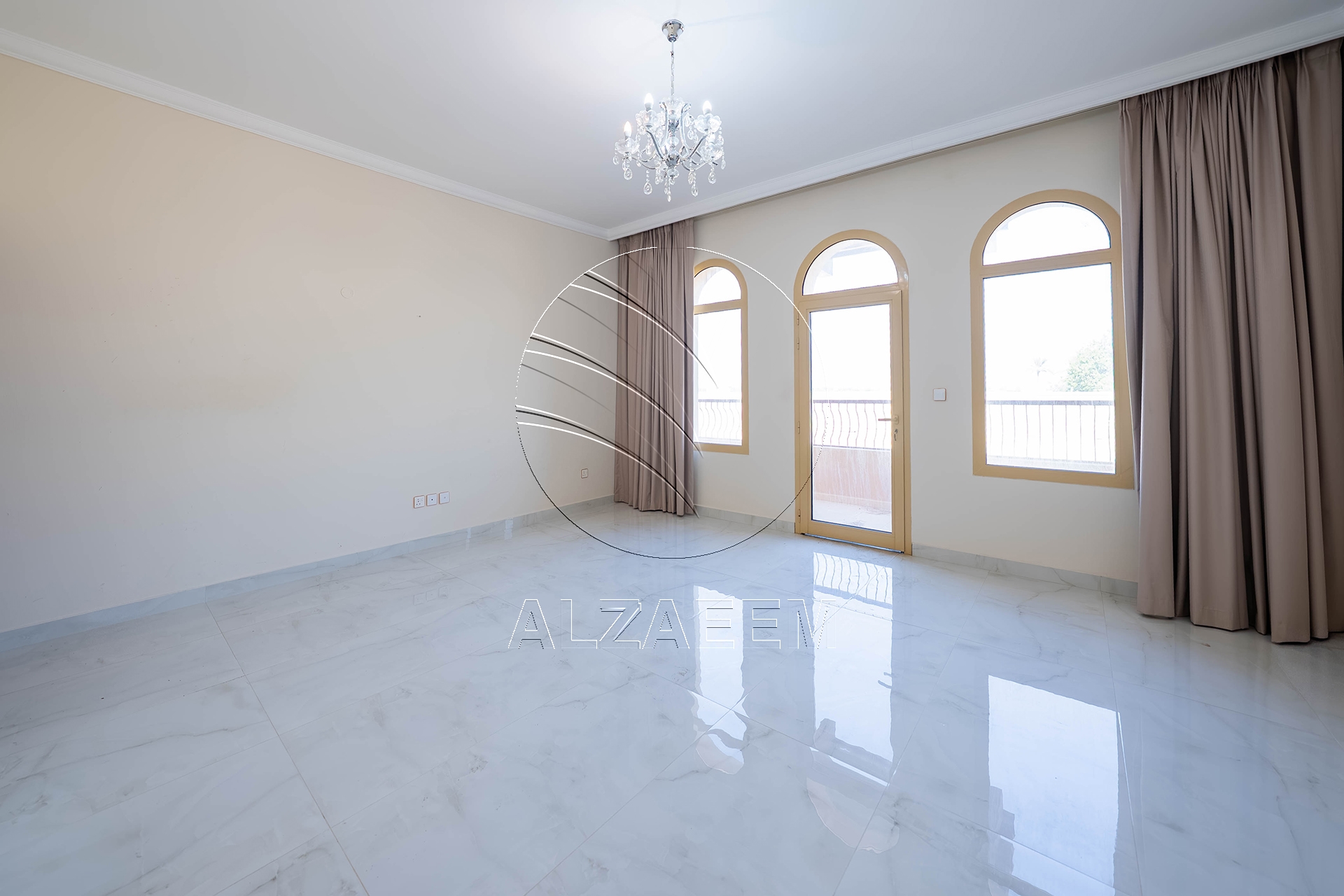 Single Row | Upgraded 5BR Villa | Pool and Garden