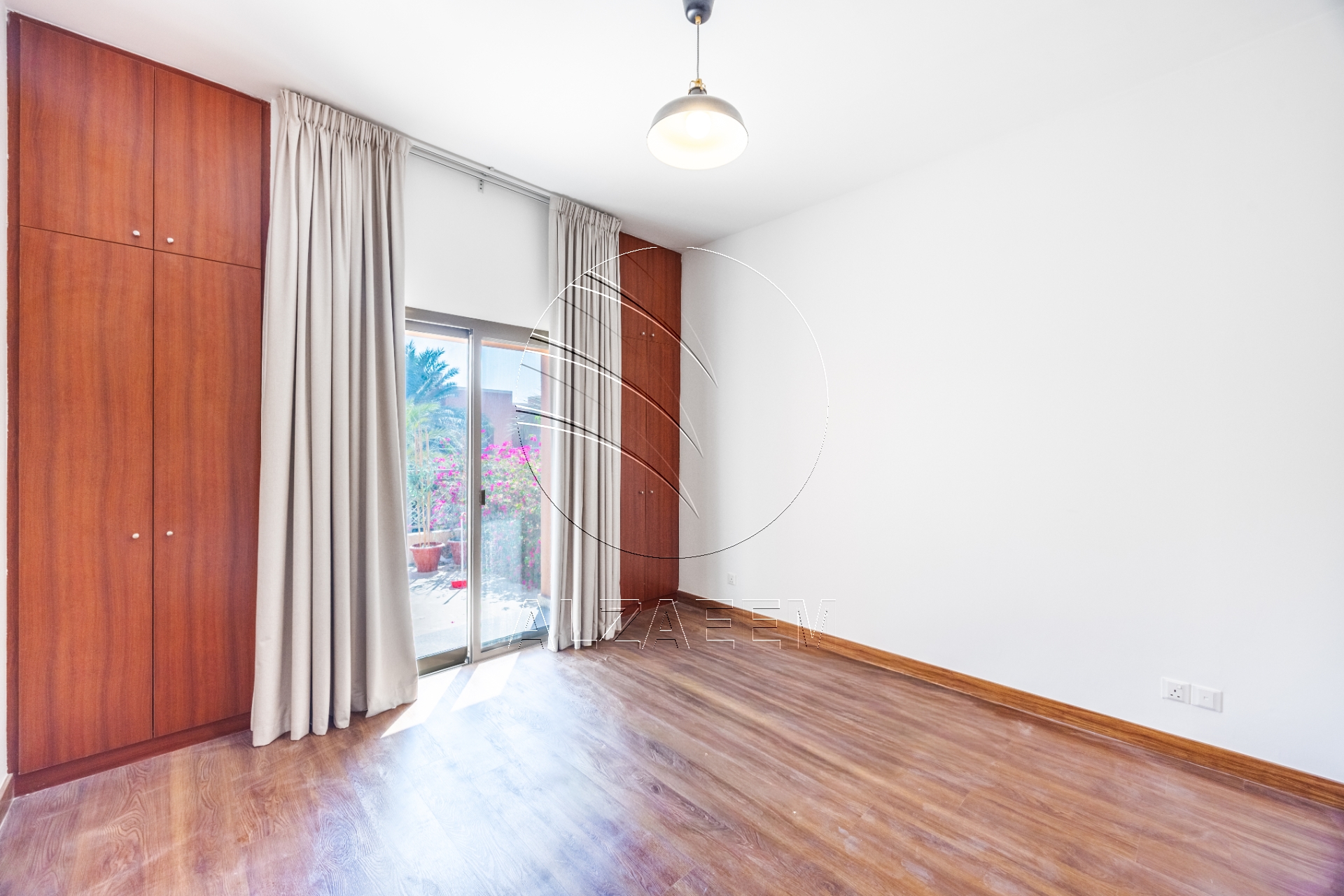 √ VACANT | Prime Location | Spacious 4BR Villa √