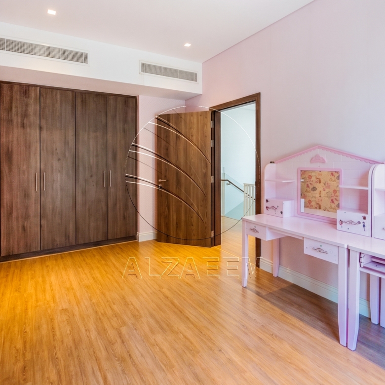 √ Stand Alone 4SB Villa 2nd Row from Golf Course √