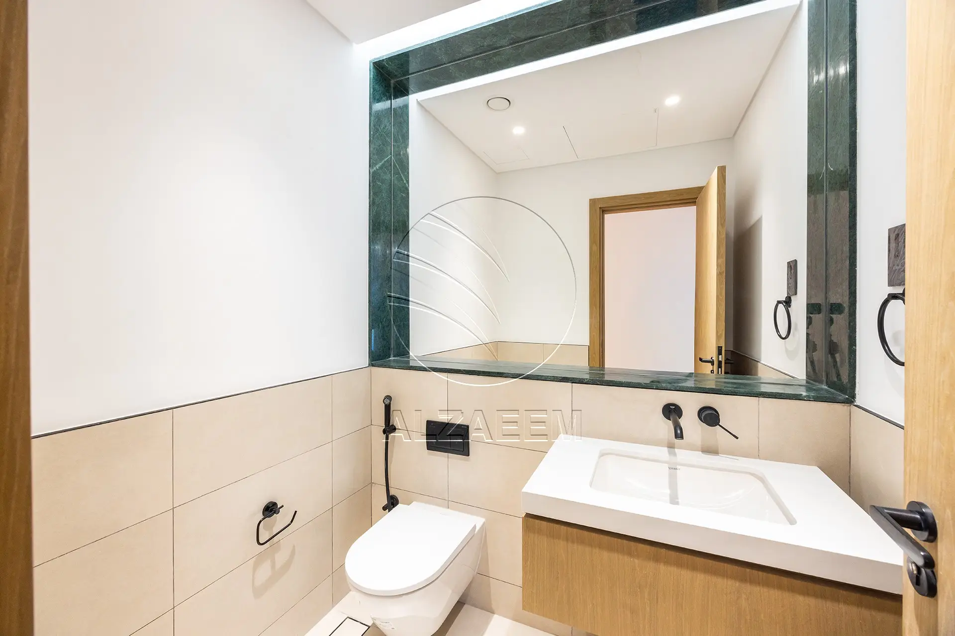√Spacious Unit | Premium Location | Move-in Ready√