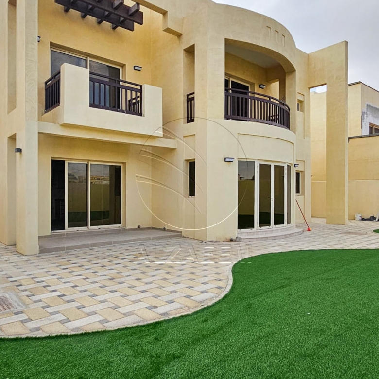 5BR Corner Villa | Private Pool | Spacious Garden