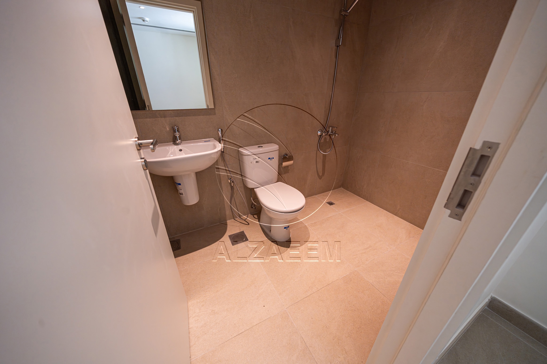 √EXCLUSIVE! | Spacious Plot! Prime Location√