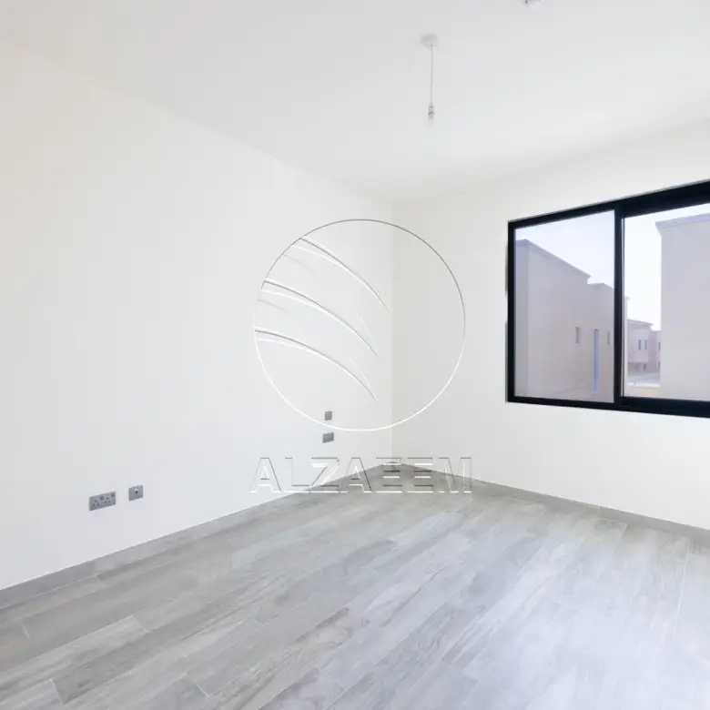 Good Deal! | Single Row Villa | Vacant