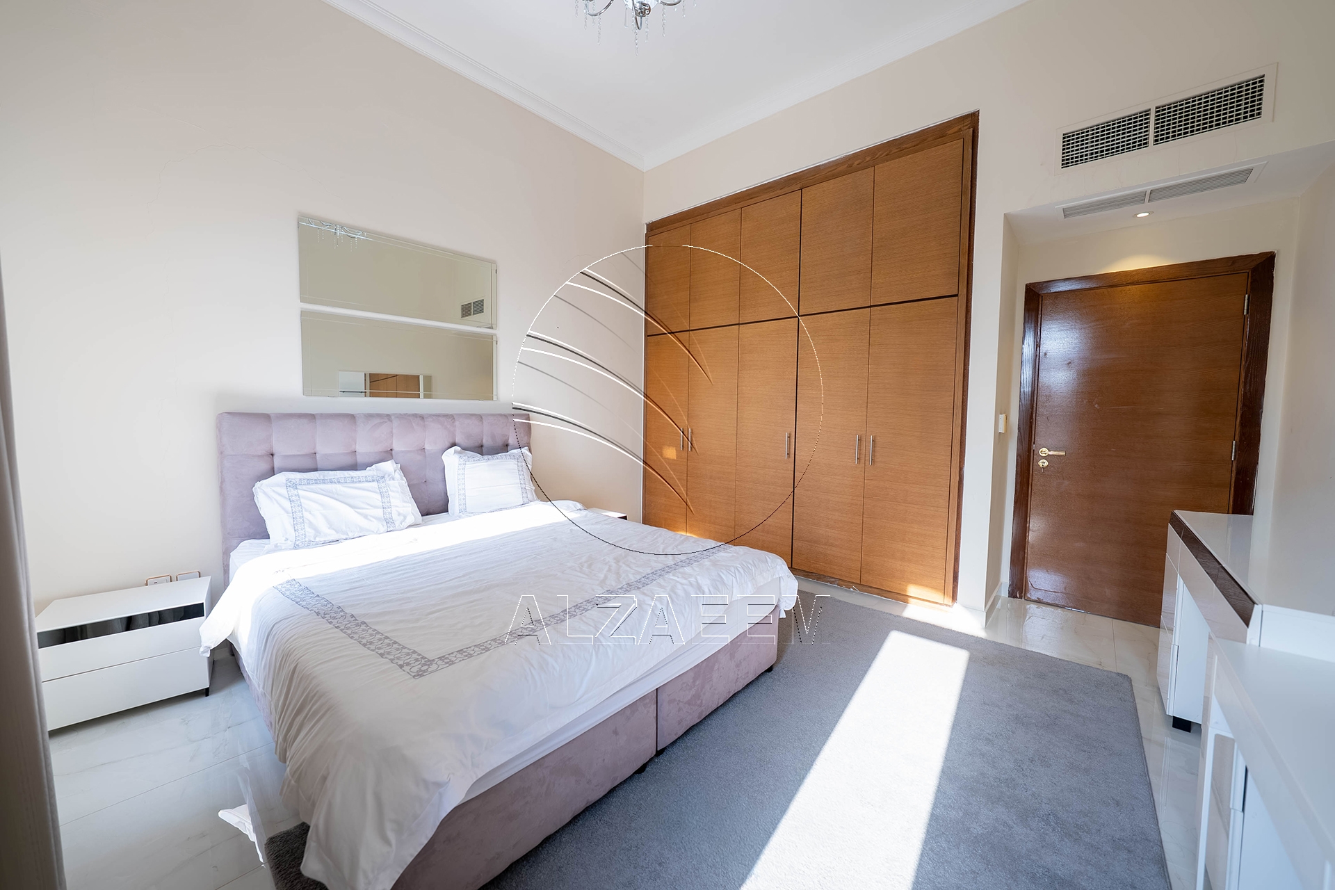 Single Row | Upgraded 5BR Villa | Pool and Garden