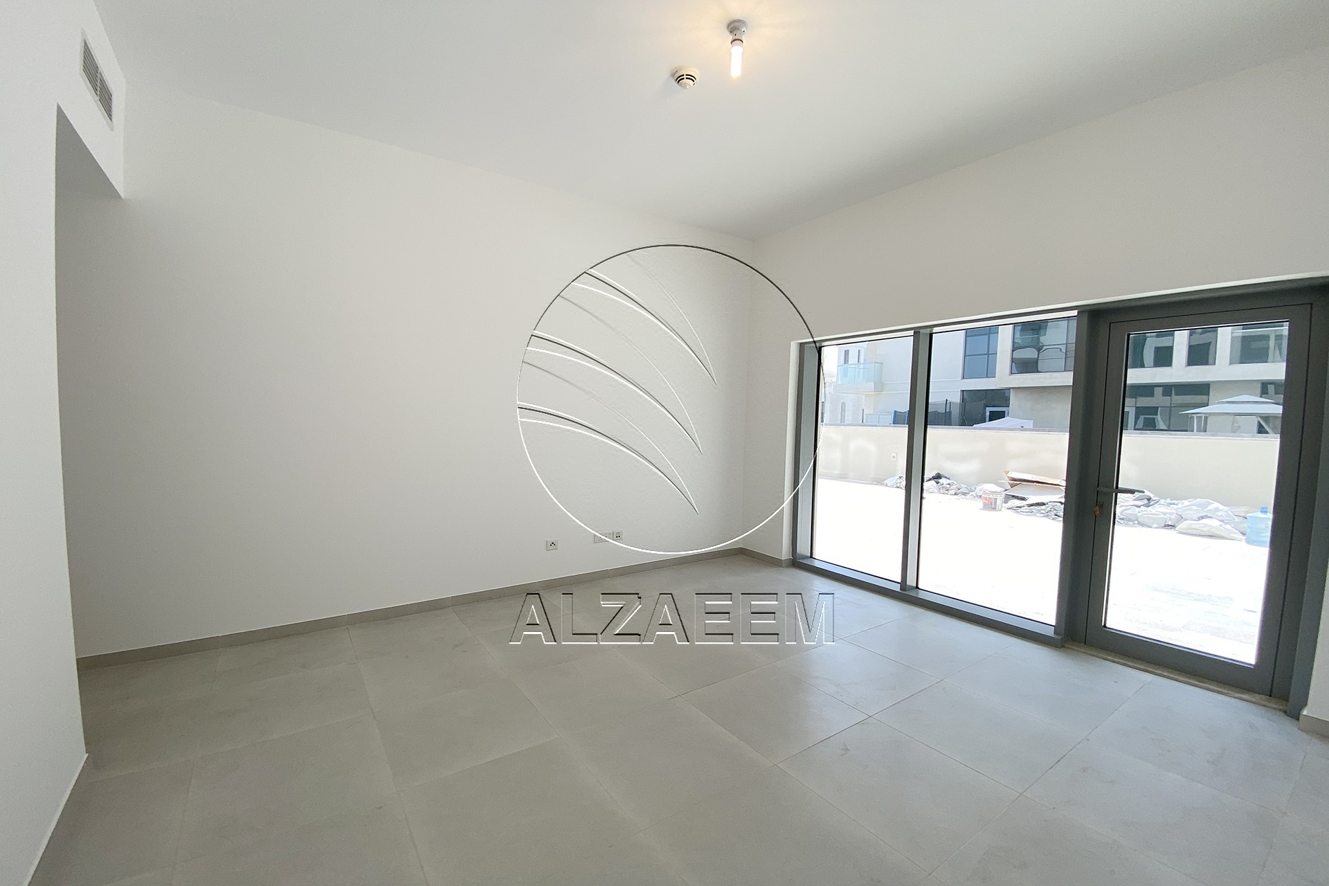 Luxury Living | 2 payment – 3+Maid | Vacant