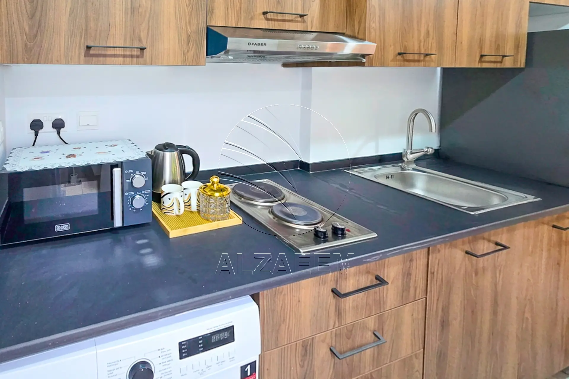 √VACANT | Fully Furnished Studio | Mid Level √