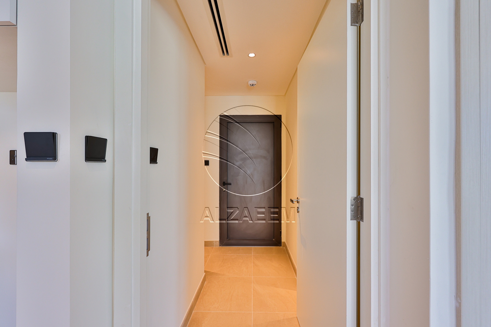 √Single Row End Villa | Steps away from the Park√