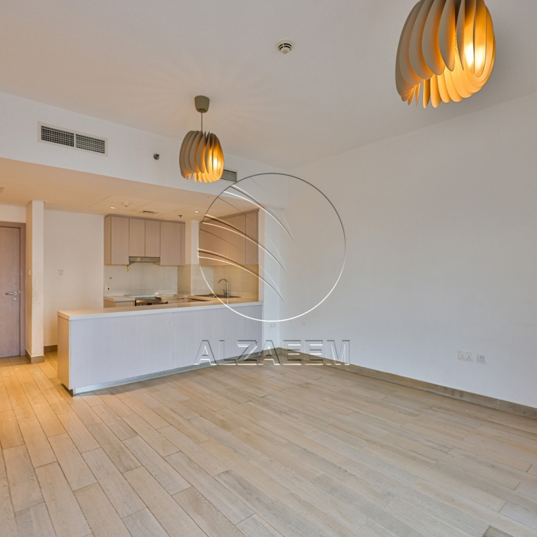 √Sea World View | Waterfront Living | VACANT√