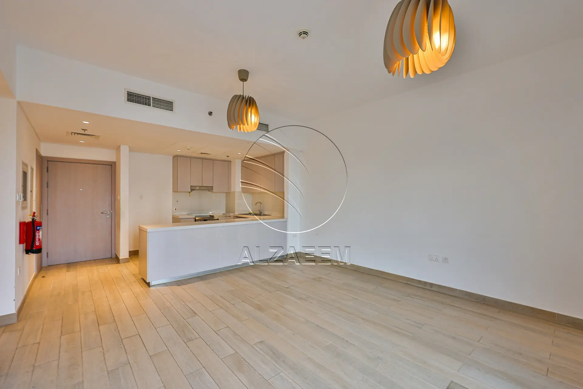 √Sea World View | Waterfront Living | VACANT√