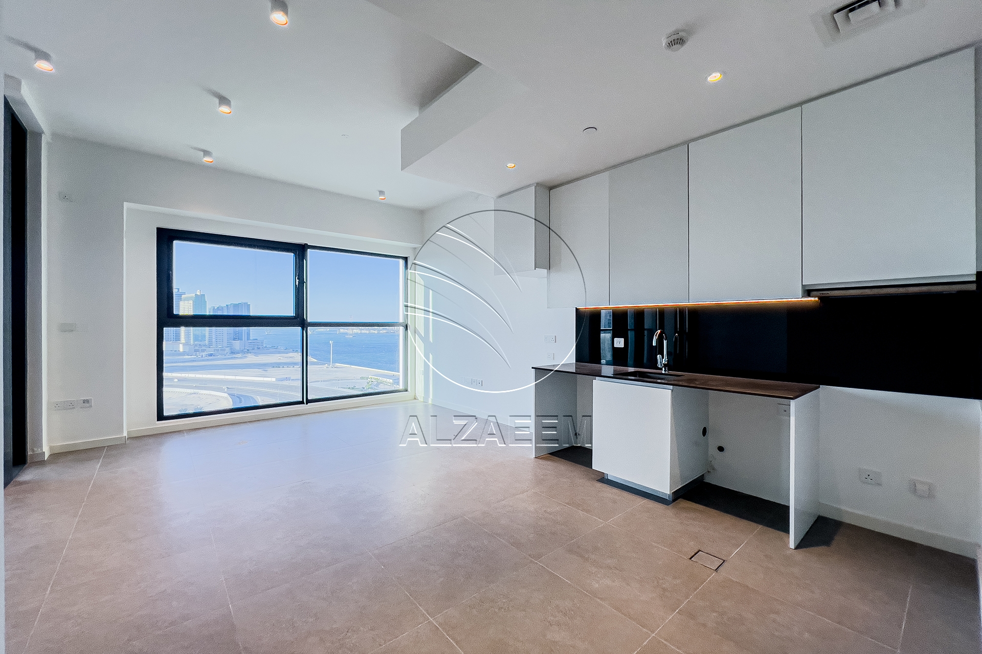 HOT! Stunning Seaview + Studio with Balcony